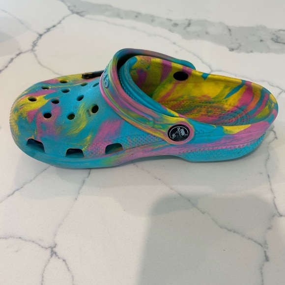 Crocs Kids' Multicolor Clogs - Picture 8 of 9